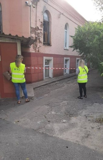У Харкові пошкоджено понад 20 будинків після удару дронів: ведуться відновлювальні роботи